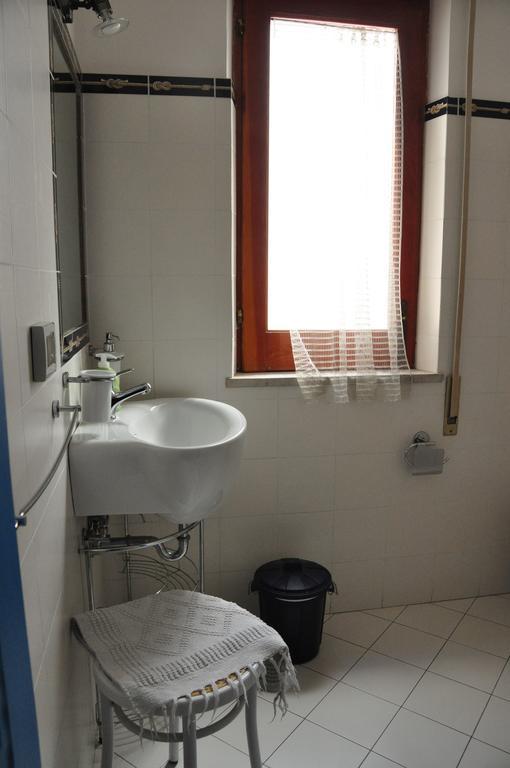 B&B Baia Delle Sirene Giardini Naxos Ruang foto