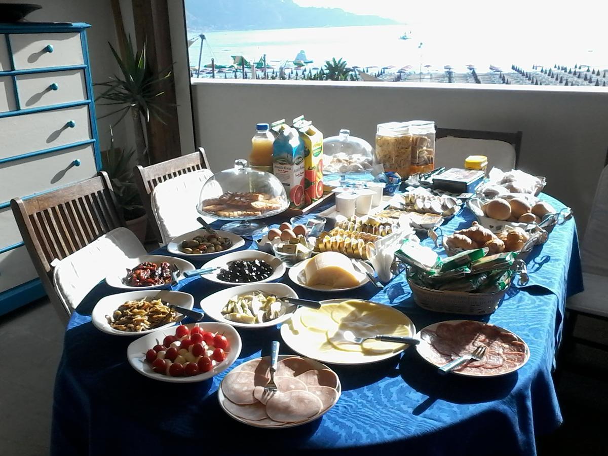 B&B Baia Delle Sirene Giardini Naxos Bagian luar foto